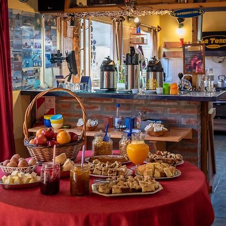 La Tosca Hostel Puerto Madryn Ngoại thất bức ảnh