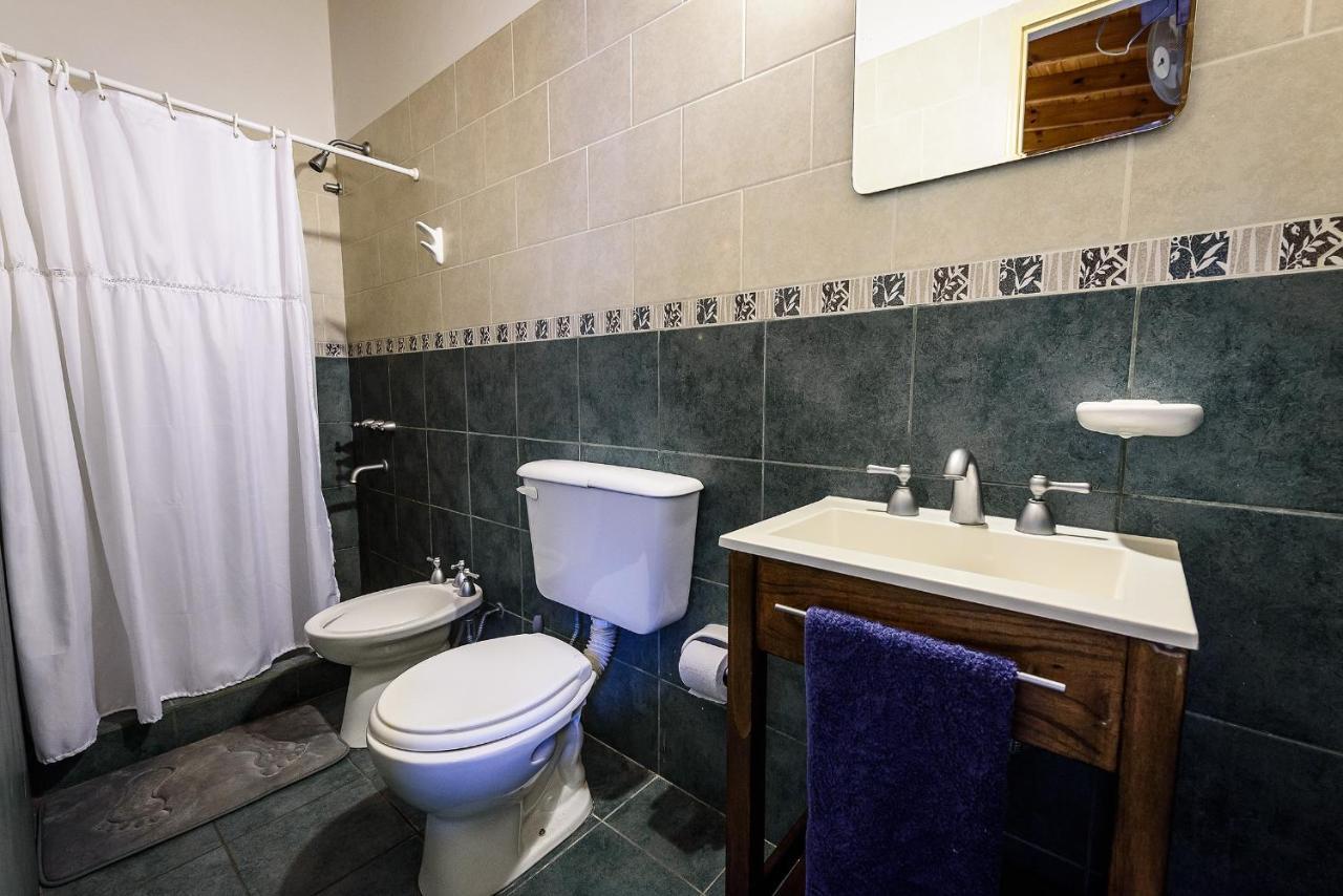 La Tosca Hostel Puerto Madryn Ngoại thất bức ảnh